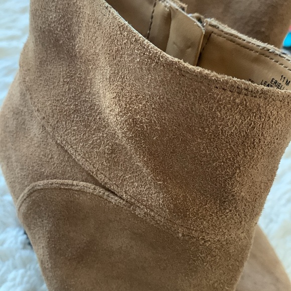 Nine West Suede Booties Sz 11 - Picture 10 of 10